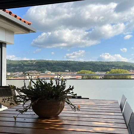 Atico De Diseno Con Terraza En El Centro De Olot 아파트 외부 사진